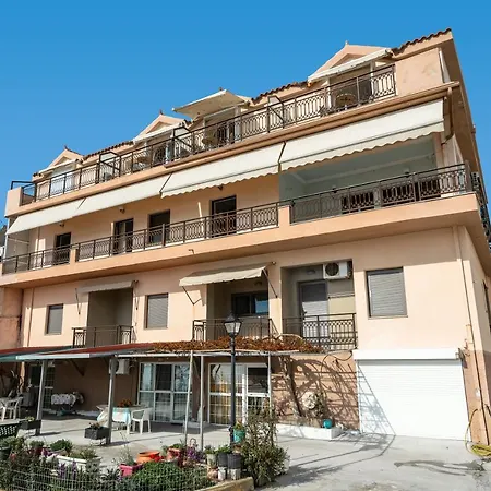 Zois Studio 12 Apartman *
